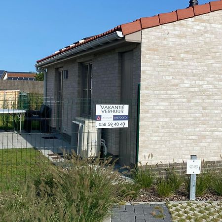 Wh95 Gezellig Vakantiehuisje -4P- Met Tuin En Parking Koksijde Bagian luar foto
