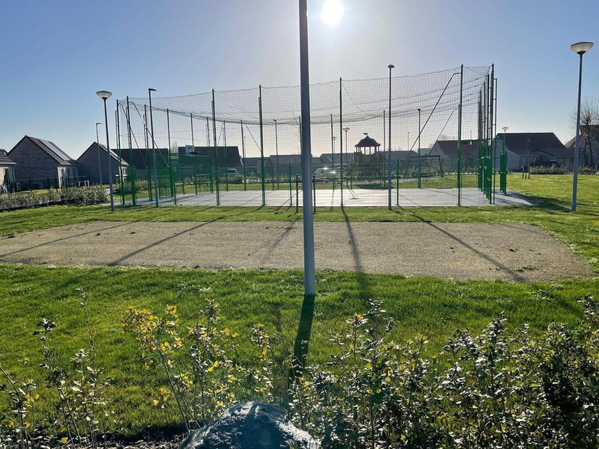 Wh95 Gezellig Vakantiehuisje -4P- Met Tuin En Parking Koksijde Bagian luar foto