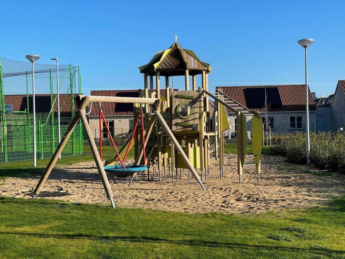 Wh95 Gezellig Vakantiehuisje -4P- Met Tuin En Parking Koksijde Bagian luar foto